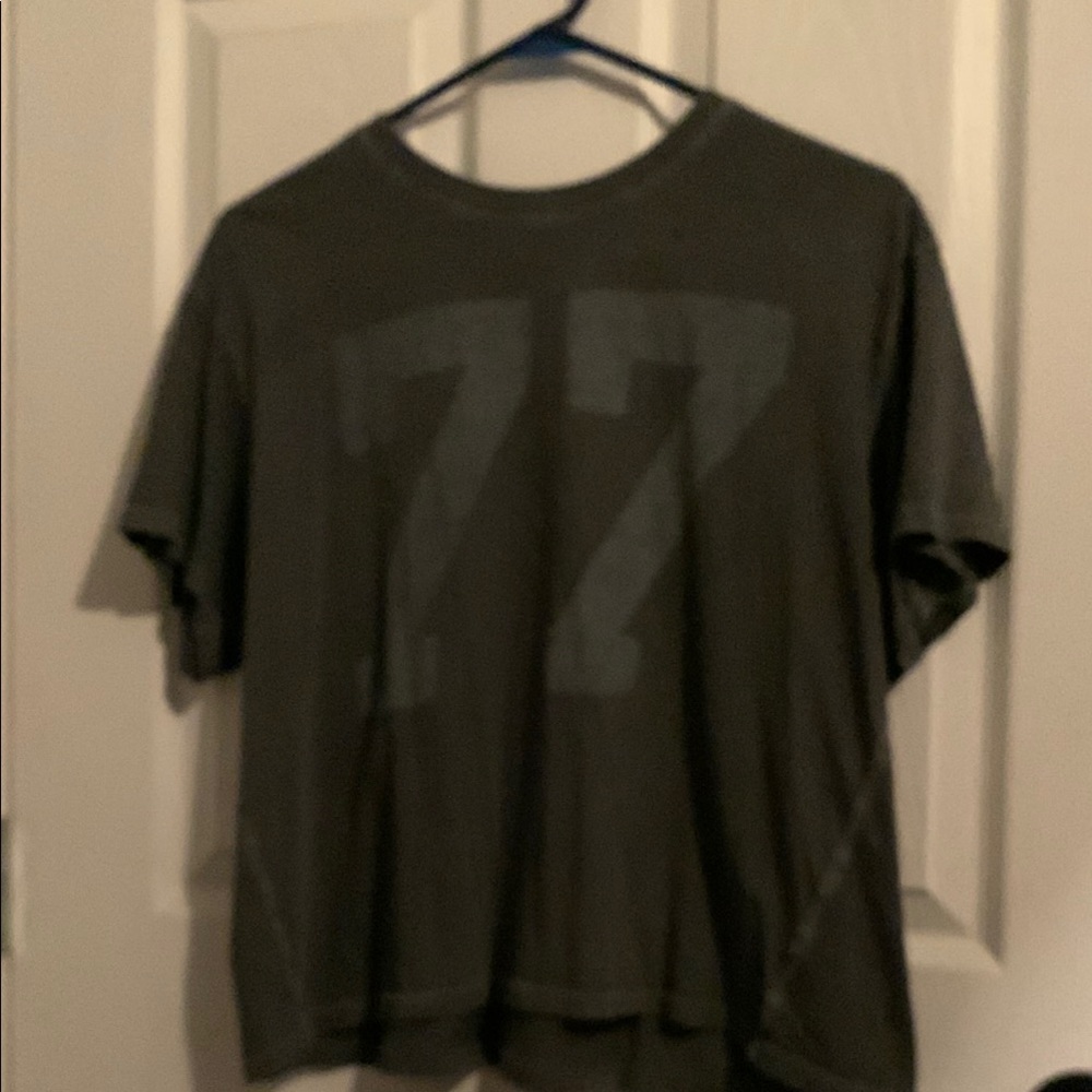 American Eagle graphic tee with the number 77